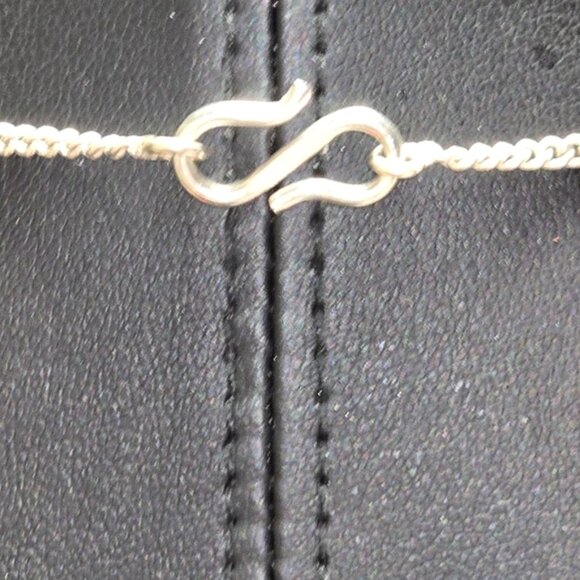 Fierce Handmade Forward Facing Natural Crystal Silver Necklace - Picture 4 of 5